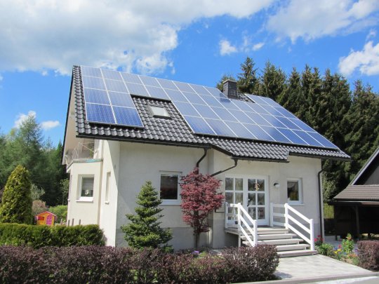 napelemes ház